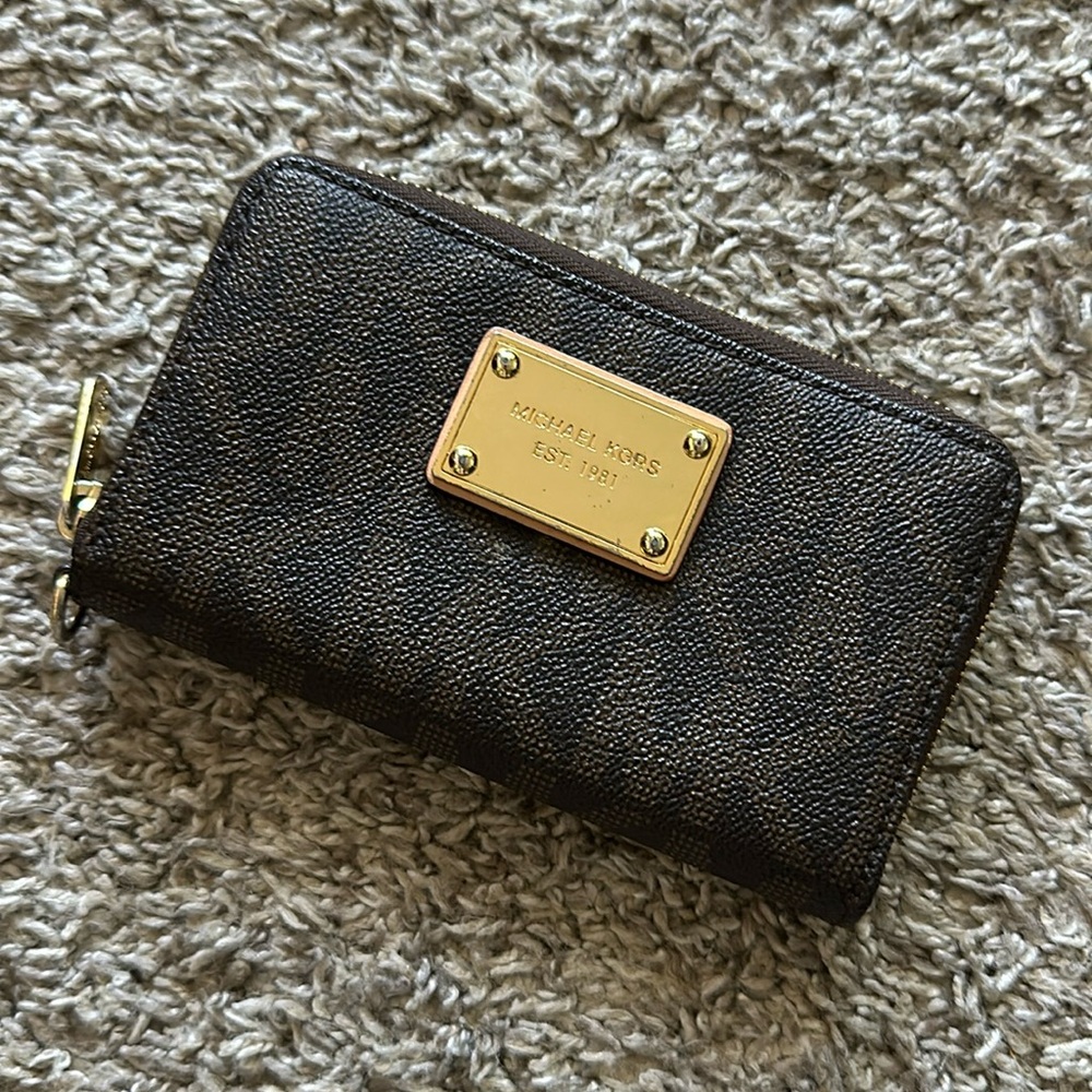 Brown Michael Kors Mini Wallet